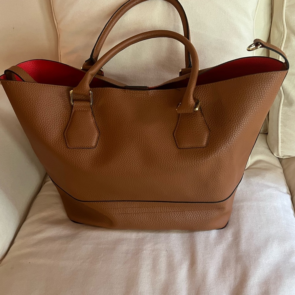 Elegant Brown Leather Tote Bag